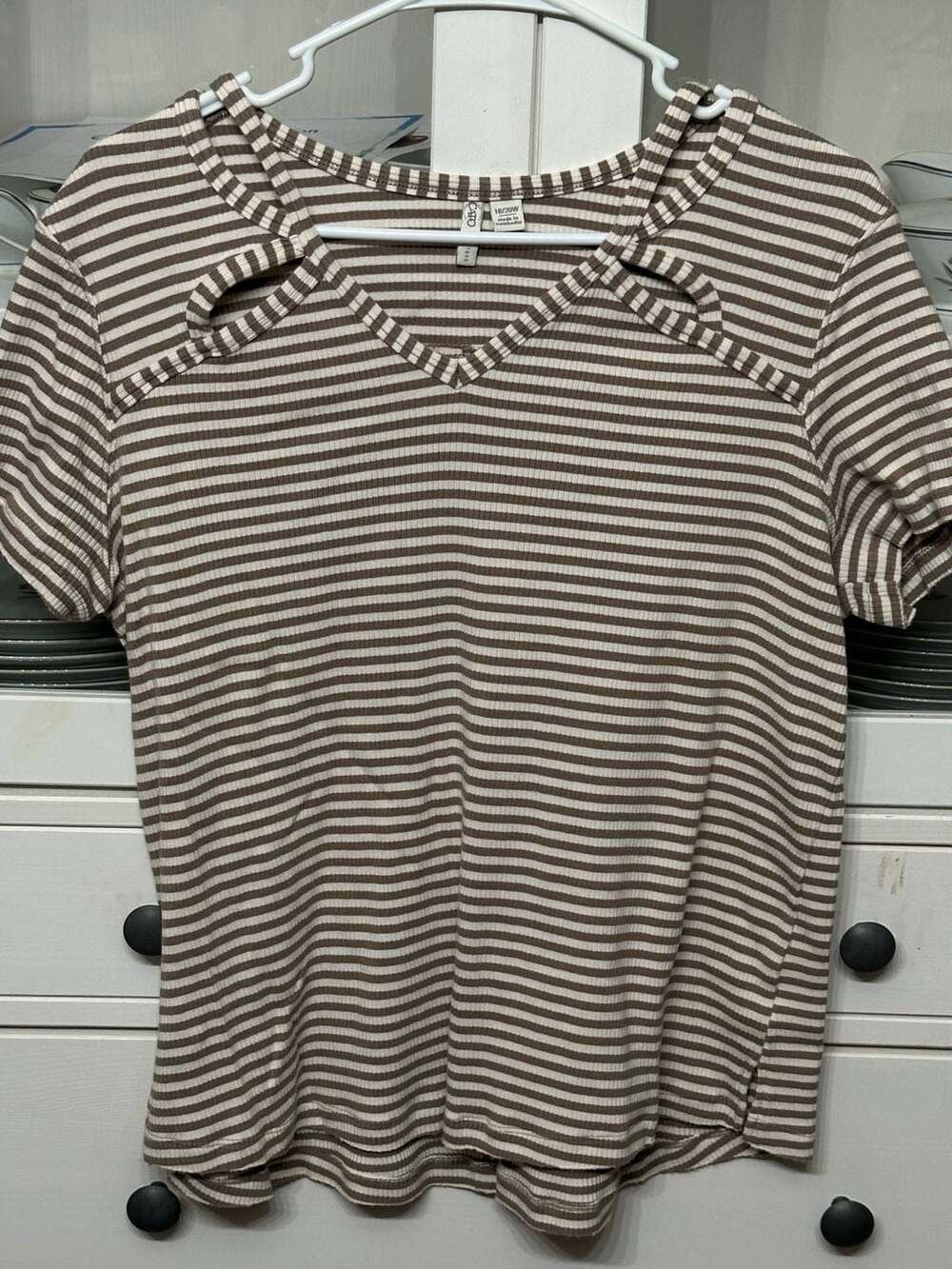 Cato Brown and White Striped Cutout V-Neck Short Sleeve Ribbed Top